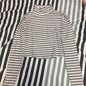 Ardene Turtleneck Crop Longsleeve